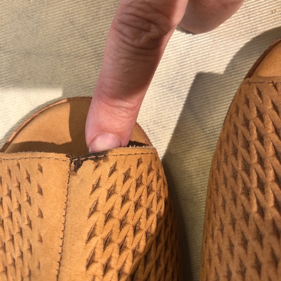 Vince Camuto size 6.5 laser cut wooden heels. - Picture 10 of 12